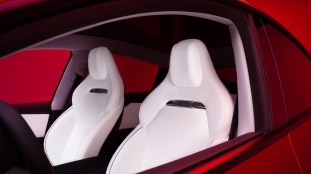 2026 Tesla Model Y Performance debut-21 2026 Tesla Model Y Performance debut-21