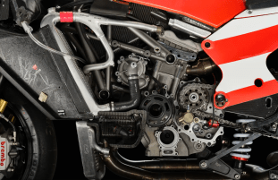 Nicky Hayden Ducati Desmosedici GP08 Sothebys Auction - 18 Nicky Hayden Ducati Desmosedici GP08 Sothebys Auction - 18