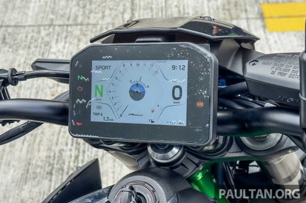 Kawasaki Z900 SE 2025 launch-8 Kawasaki Z900 SE 2025 launch-8