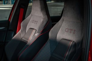 2026 Volkswagen Golf GTI Edition 50 debut-38 2026 Volkswagen Golf GTI Edition 50 debut-38