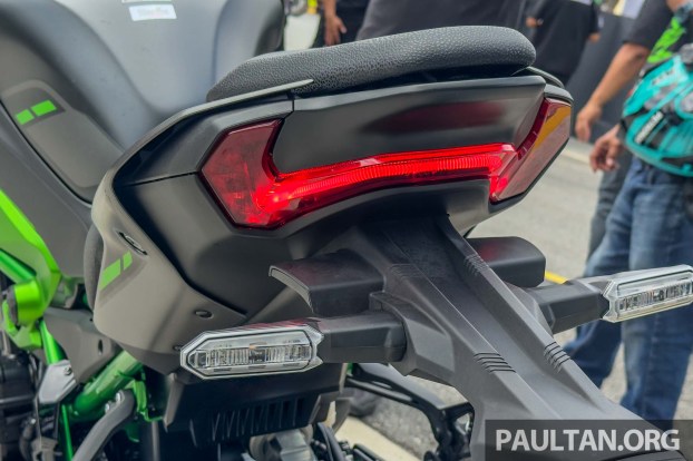 Kawasaki Z900 SE 2025 launch-10 Kawasaki Z900 SE 2025 launch-10