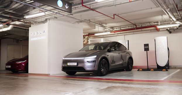 Tesla Supercharger Pavilion Damansara Heights-2 Tesla Supercharger Pavilion Damansara Heights-2