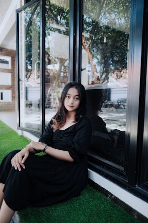 Ayu Saputra