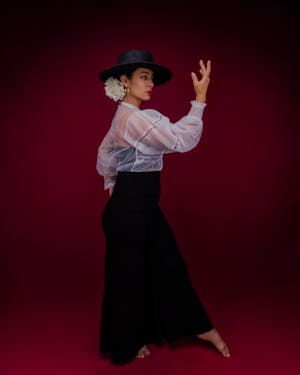 Lola Ortiz
