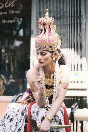 Tika Mahendra