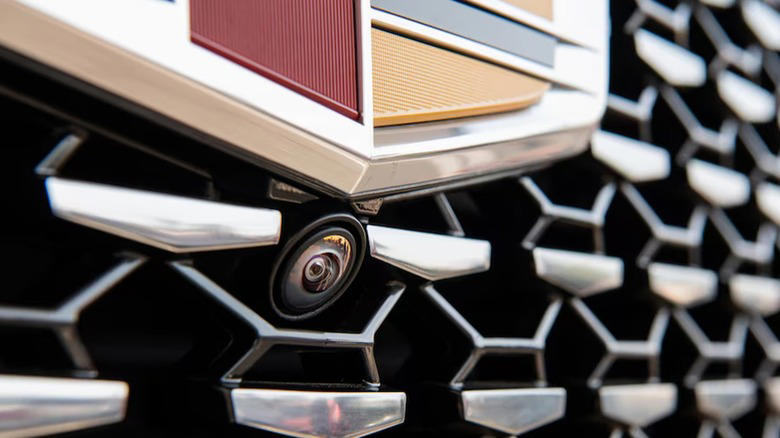 Adaptive Cruise Control Vs. Super Cruise: What's The Difference And How Do They Work?