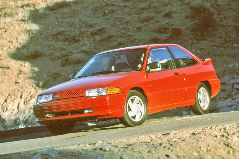 View Photos of the 1991 Ford Escort GT