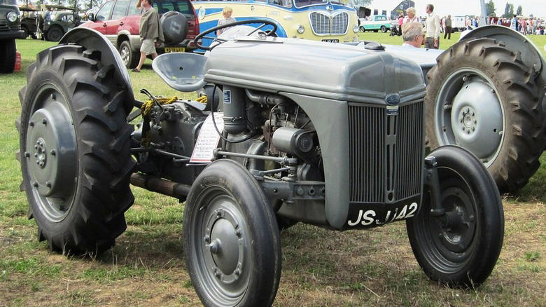 When (And Why) Did Ford Stop Making Tractors?