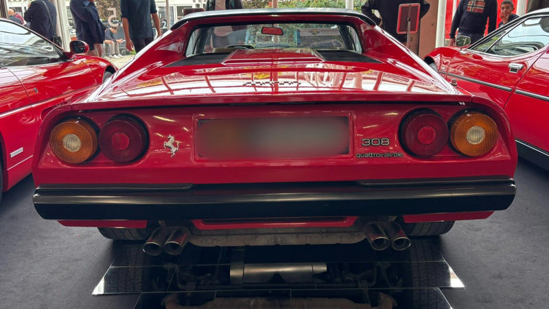 1982年、シリンダーごとに4つのバルブを持つマルチバルブが登場した。