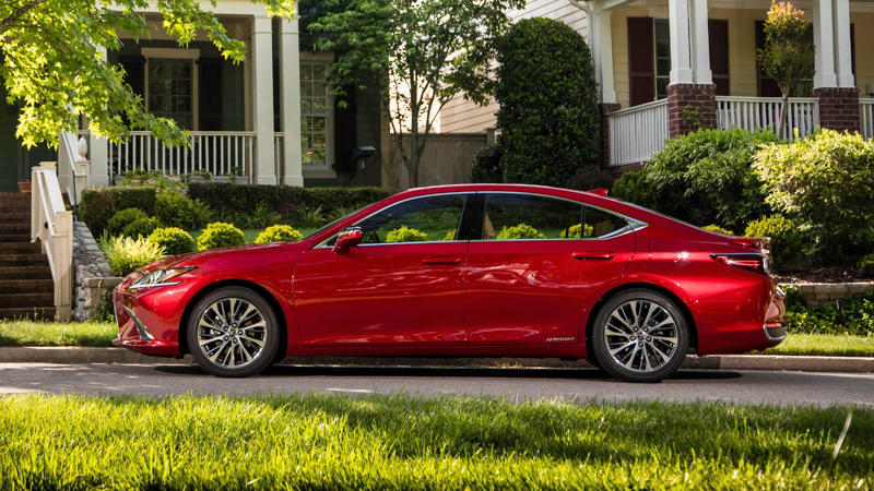 The Hybrid Sedan That Balances Luxury And Practicality Perfectly