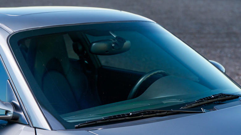 Which States Have Free Windshield Replacement Laws?