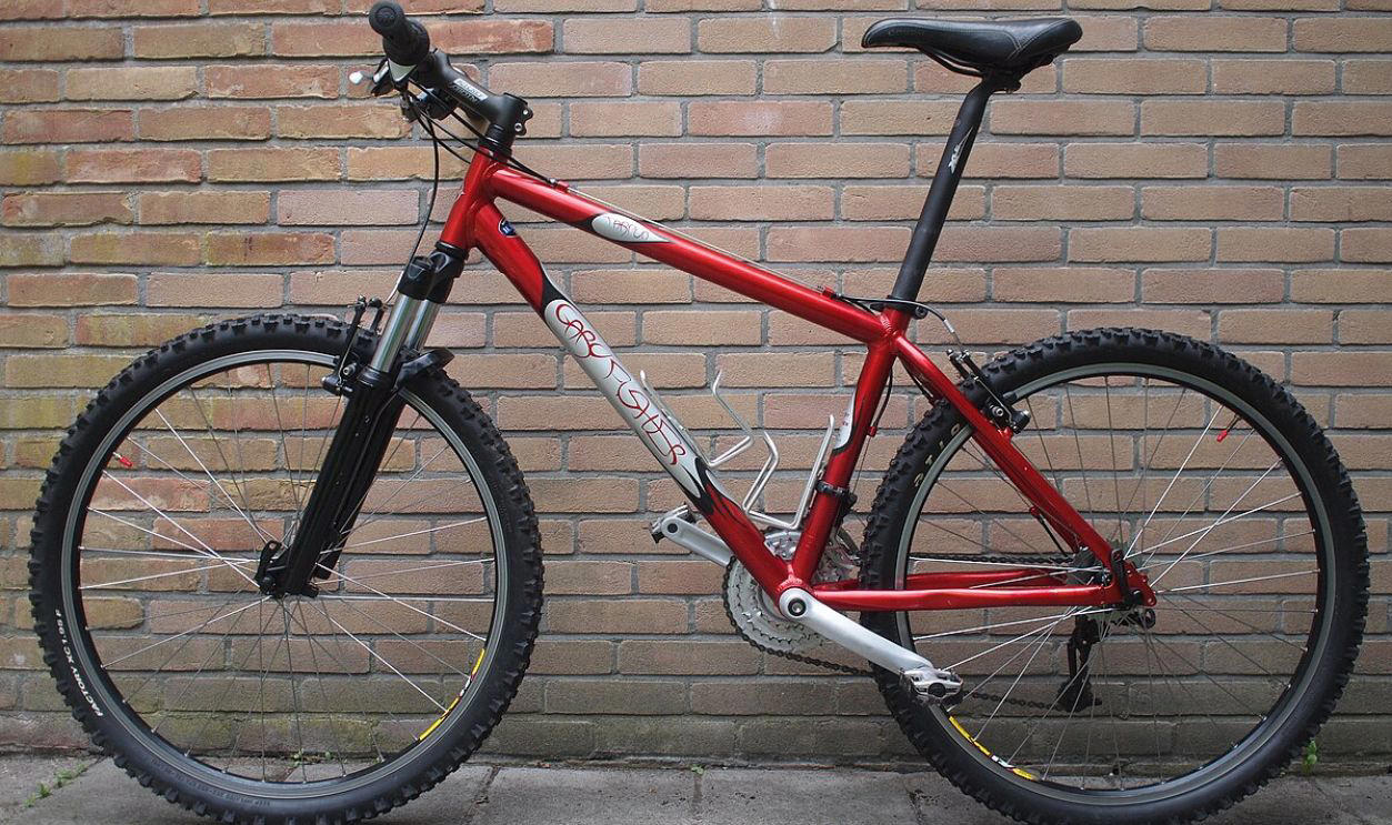 Mountain Bikes Enter The Scene