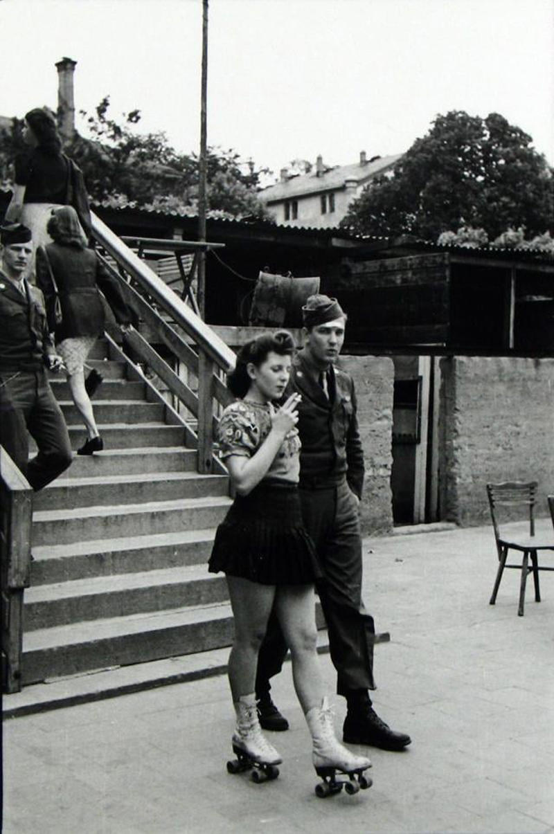A soldier and his rollerskating girlfriend, 1940s