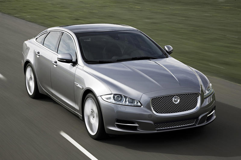 23. Jaguar Limo-Green