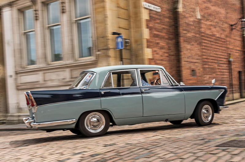 8. 1959 Wolseley 15/60