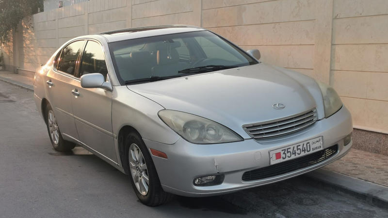 18. Lexus ES 300h