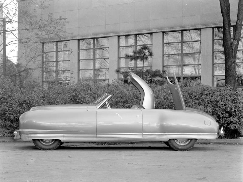 From 1924 Six to Modern 300, Chrysler Celebrates 100 Years