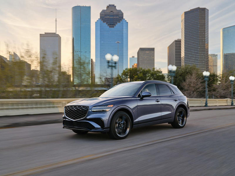 View Photos of the 2026 Genesis GV70