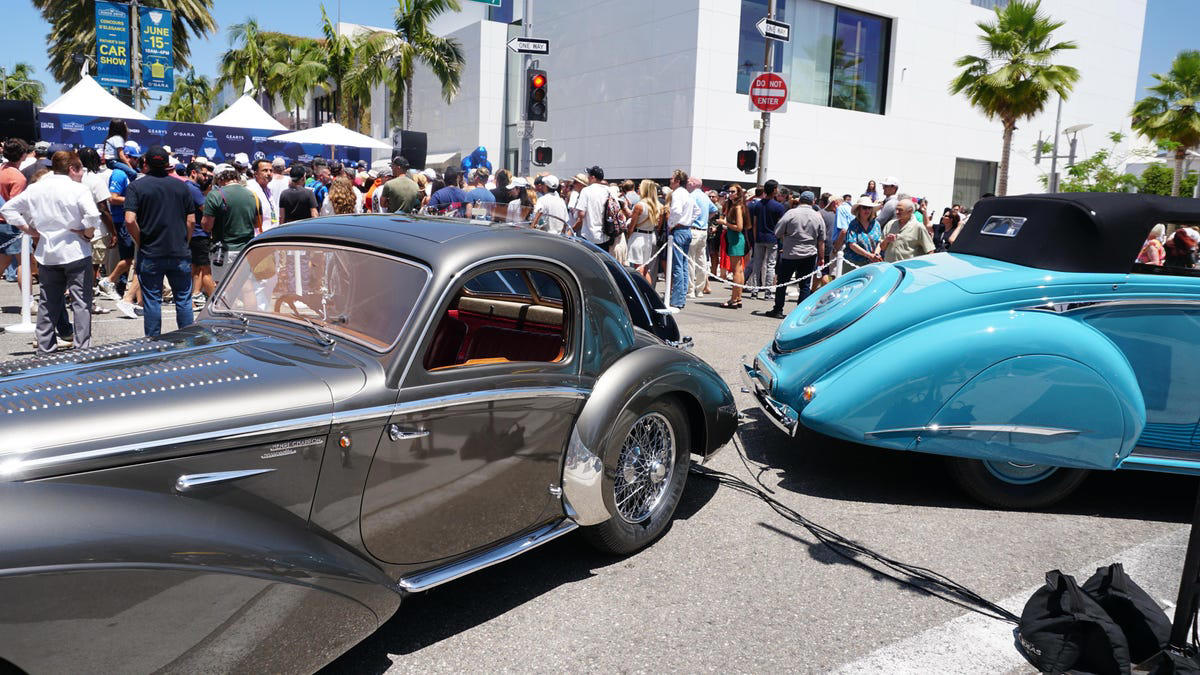 12) 1937 Delage DB-120 Aerosport Coupe