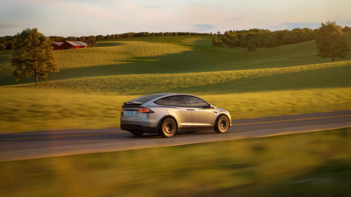 View Photos of the 2026 Tesla Model X