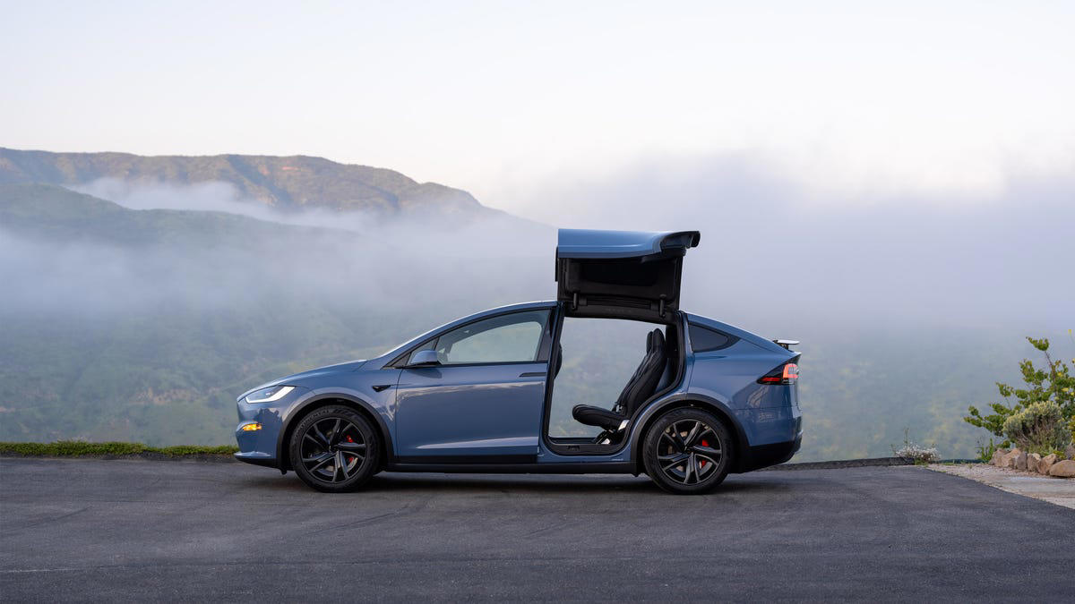 View Photos of the 2026 Tesla Model X