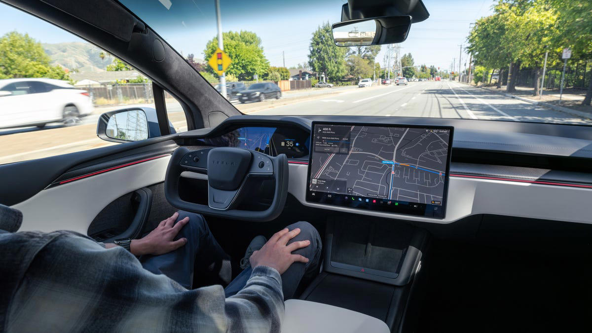 View Photos of the 2026 Tesla Model X