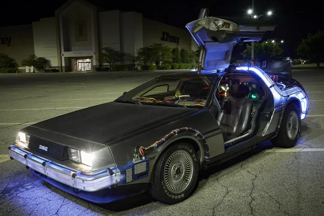 16. The DeLorean: Back to the Future (1985)