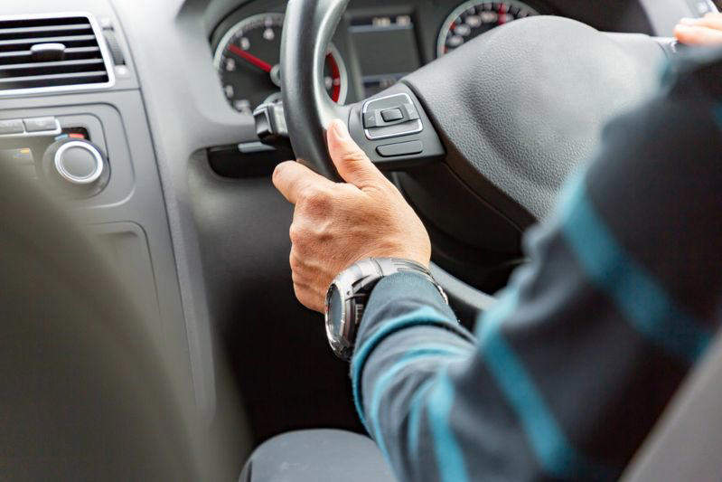 「簡単すぎる外免切替」に批判の声続出 ひき逃げや逆走など事故多発で見直しが始まった制度の実態とは