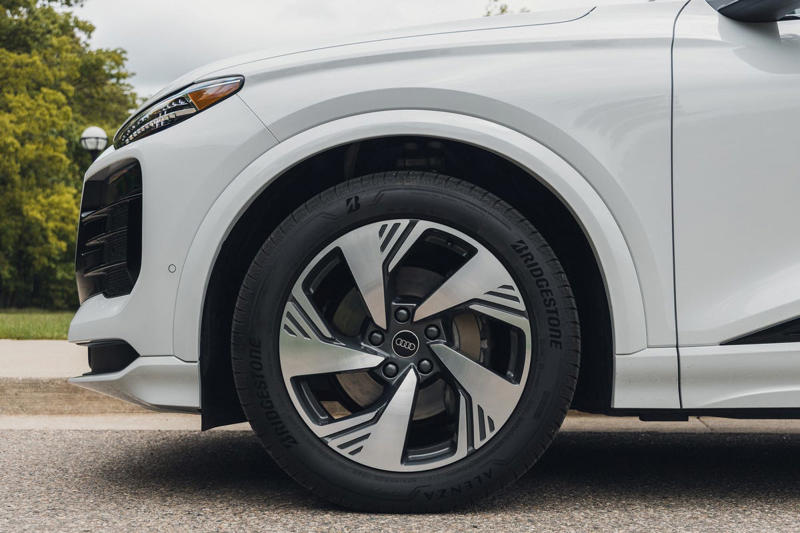 2025-Audi-Q6-e-tron-Prestige-159.jpg