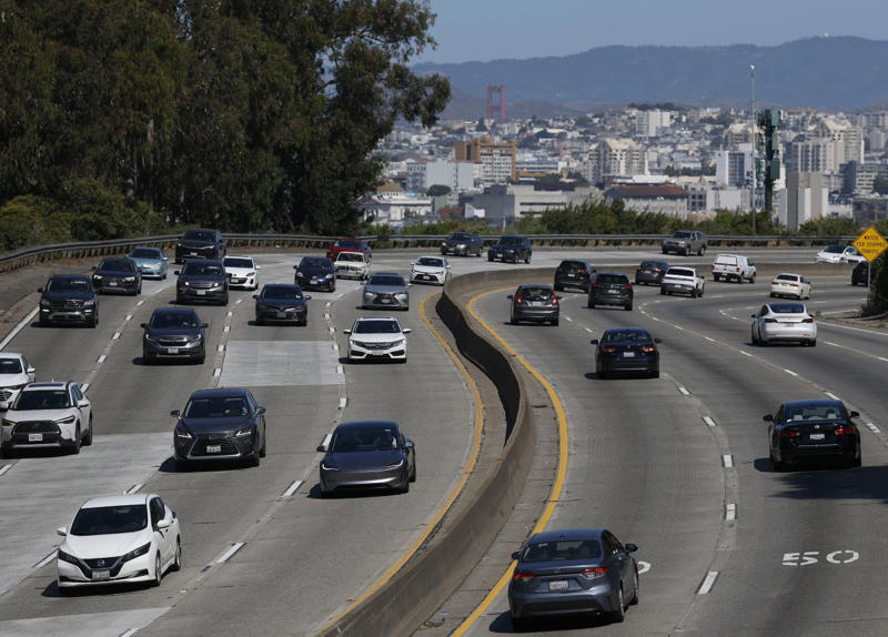 Senate Weighs Effectively Killing Rule That Drove Rise of Fuel-Efficient Cars