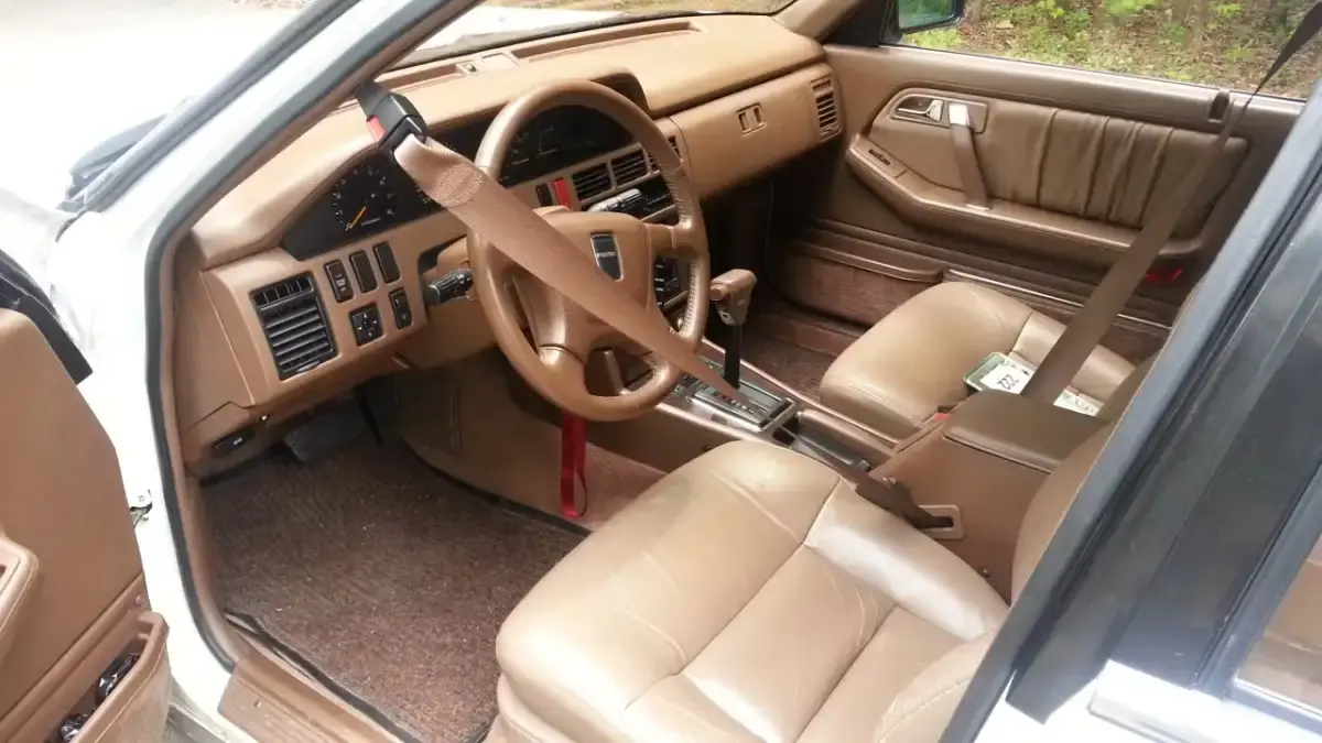 1. Automatic Seat Belts