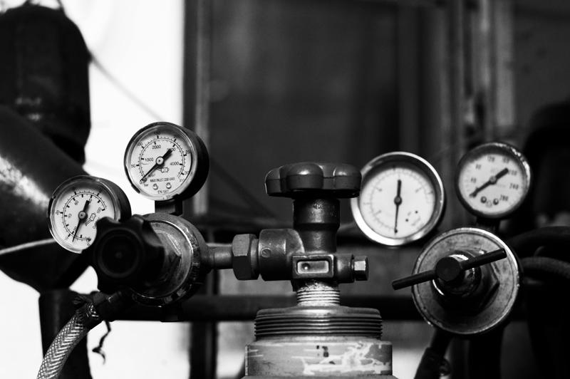 Gauges and Monitoring Systems