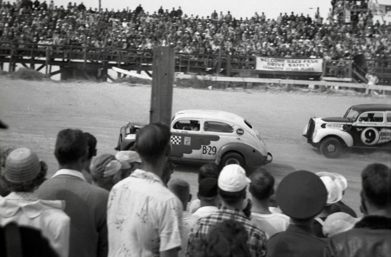 antique car - B29 Welcome Race Fask Drive Saffly