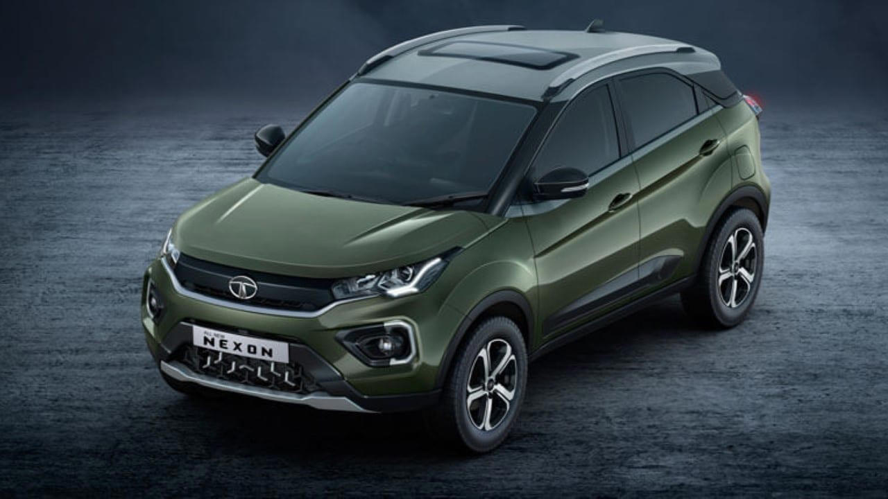 Tata Nexon Versatility: Priced from ₹8.00 lakh to ₹14.50 lakh, the Tata Nexon offers a 120hp, 1.2-litre turbo-petrol engine. Its 5-star safety rating, 10.25-inch touchscreen, and sunroof ensure modern appeal. The spacious cabin and boot suit families, while petrol, diesel, and electric variants provide flexibility for urban and highway driving.
