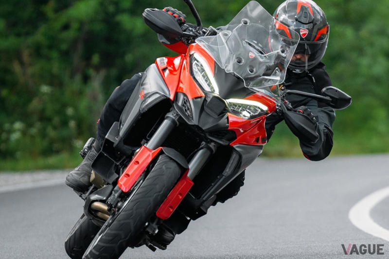 どこまででも“気持ちよく”イケちゃうのが良いよね！ 長距離ツーリングもオフロードだって自在にこなす「最上位アドベンチャーバイク」3選