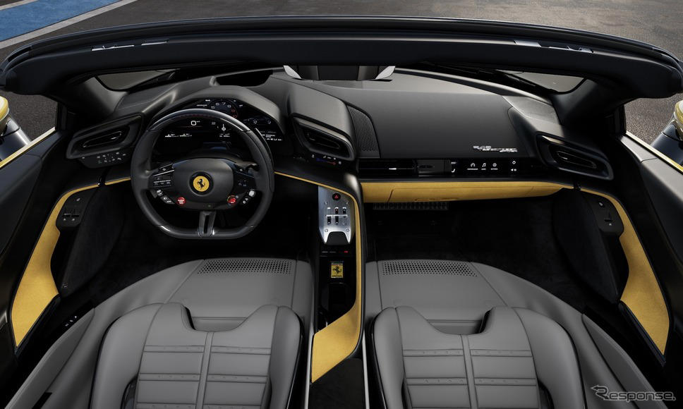 新型フェラーリ『テスタロッサ・スパイダー』登場にSNSでは“伝説のモデル”との比較も