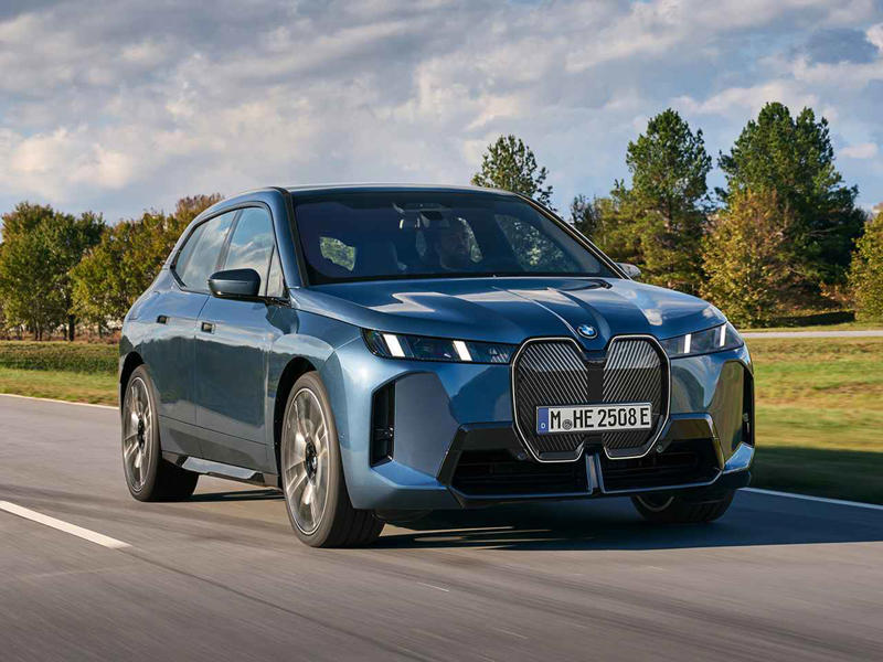 ビッグマイチェンの新型「BMW iX」が日本ローンチ! BMW最長の航続距離とBMW最強のパフォーマンスを実現