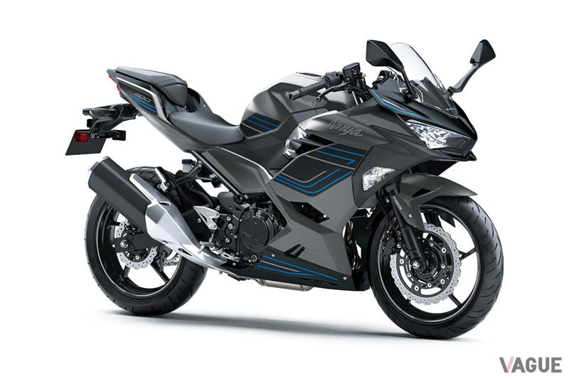 250ccにはない“走りの余裕”が良いよね！ 中免で乗れる300ccから400ccまでの「フルカウルスポーツ」バイク3選