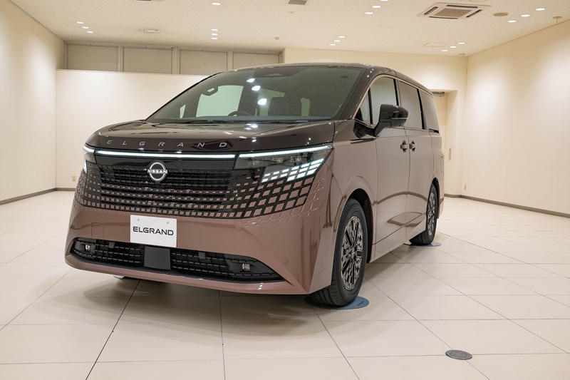 日産が新型「エルグランド」を発表 「プレミアムミニバンを再創出」と意気込む【ジャパンモビリティショー2025】