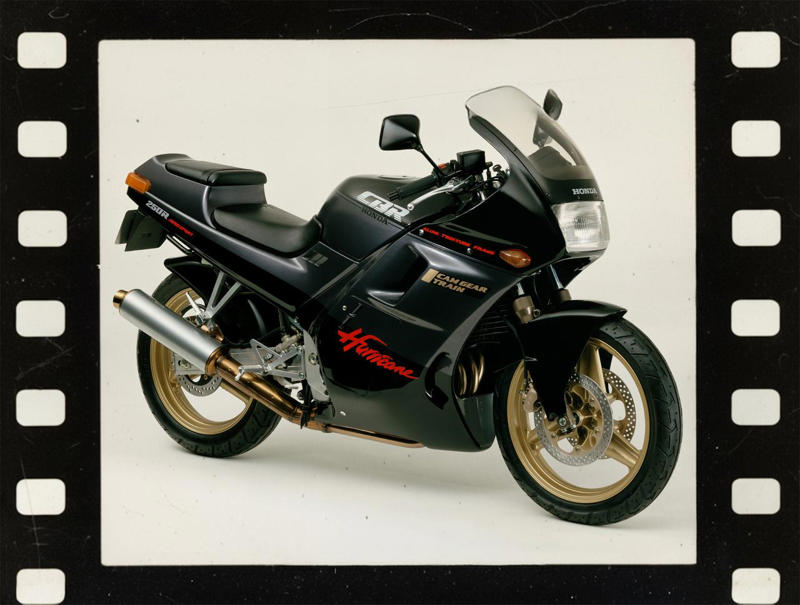 ホンダ「CBR250R」（1987年）【80年代に登場したホンダのバイク図鑑】