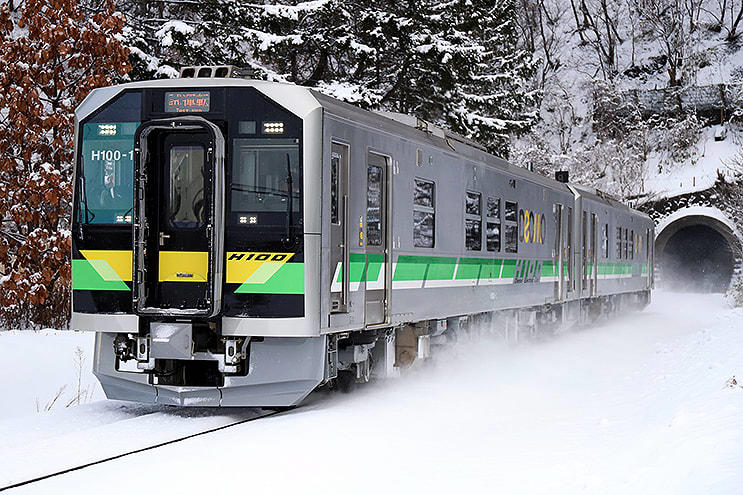 特別快速「大雪」H100形の座席が増加＆快適化!オホーツクブルーで彩る新仕様