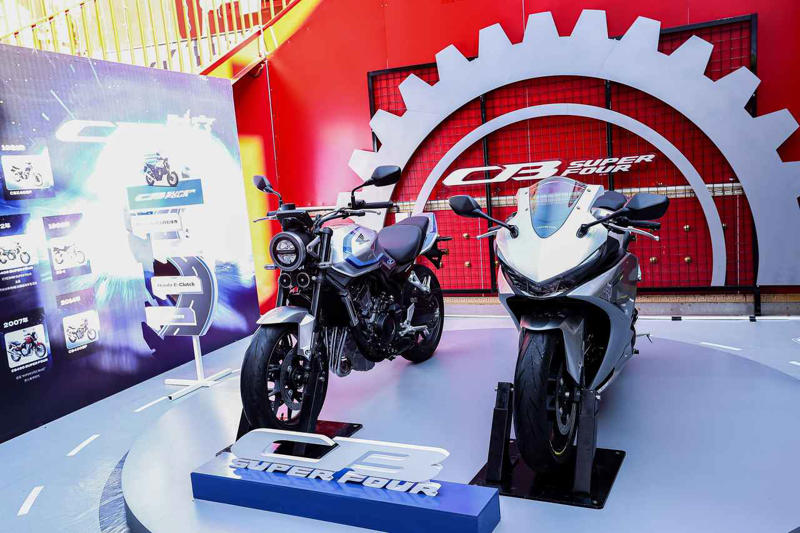 【カラバリ決定!】ホンダ「CBR500R FOUR」最新情報! 400cc版の登場にも期待したい新世代4気筒CBR!