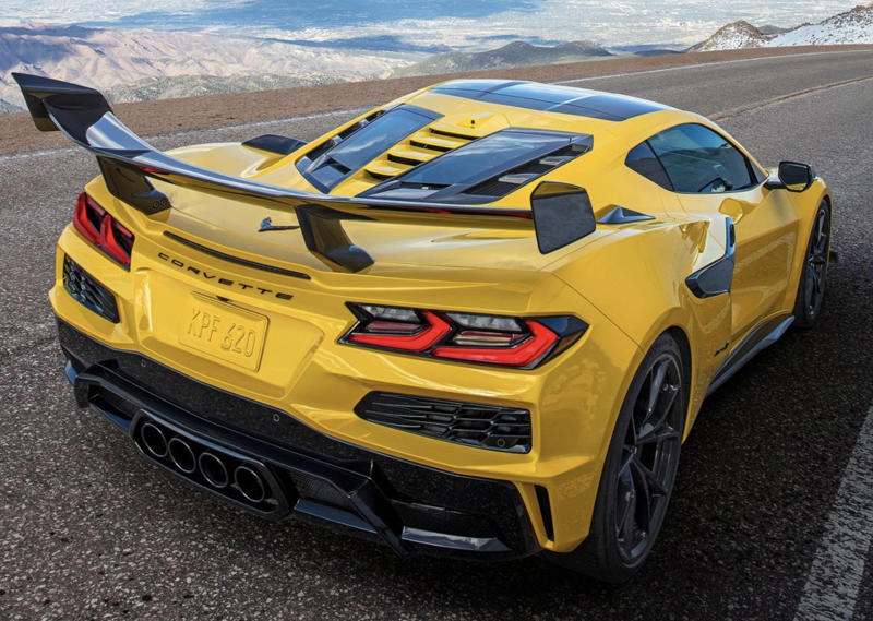 Chevrolet Corvette ZR1 breaks McLaren Senna lap record in Virginia