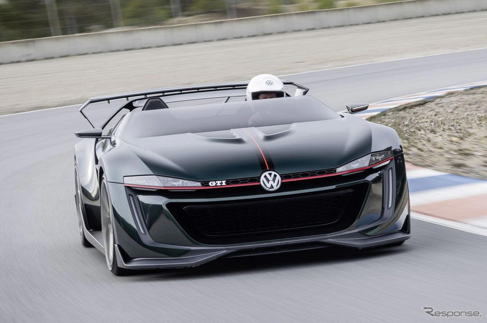 VW『ゴルフGTIロードスター』、「GTI」50周年で実車化…510馬力のVR6ツインターボ搭載