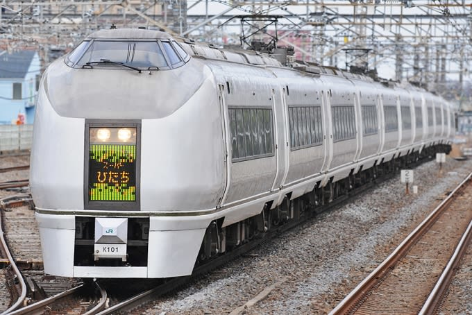 651系「タキシードボディのすごいヤツ」が復刻! 常磐線E657系でオマージュ 4月から
