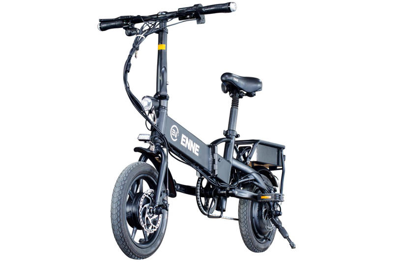 【スクープ】史上初、特定小型原付区分のモペッドがまもなく登場。ENNEが電欠時も走行できるペダル付き電動バイクを開発中