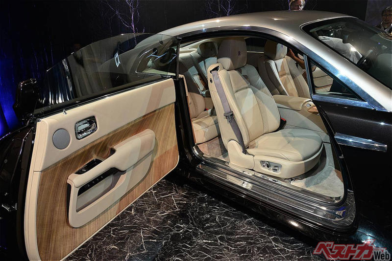 前開きのほうがよくない? なんでクルマのドアは後ろ側が開くのか?