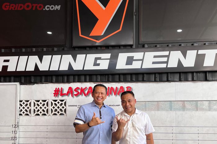 Yoong Motor, Bambang Soesatyo, Spesialis lampu, Ketua IMI Pusat, Ketua umum IMI Pusat, Yoong Motor Dapat Penghargaan Dari Ketum IMI, Ciptakan Lapangan Kerja Hingga Lahirkan Teknisi Handal
