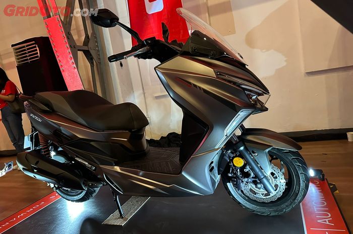 yamaha xmax, Honda Forza, QJMOTOR Fort 250, matic 250 cc, Harga Jauh Lebih Murah dari XMAX, Matic 250 cc Ini Menggiurkan Dibeli