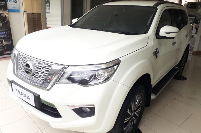 mobil bekas, mitsubishi pajero sport, nissan terra, Harga Nissan Terra bekas, Nissan Terra Bekas, Harga Mobil Bekas Nissan Terra, Solusi Buat yang Mau Pajero Sport Versi Lebih Terjangkau